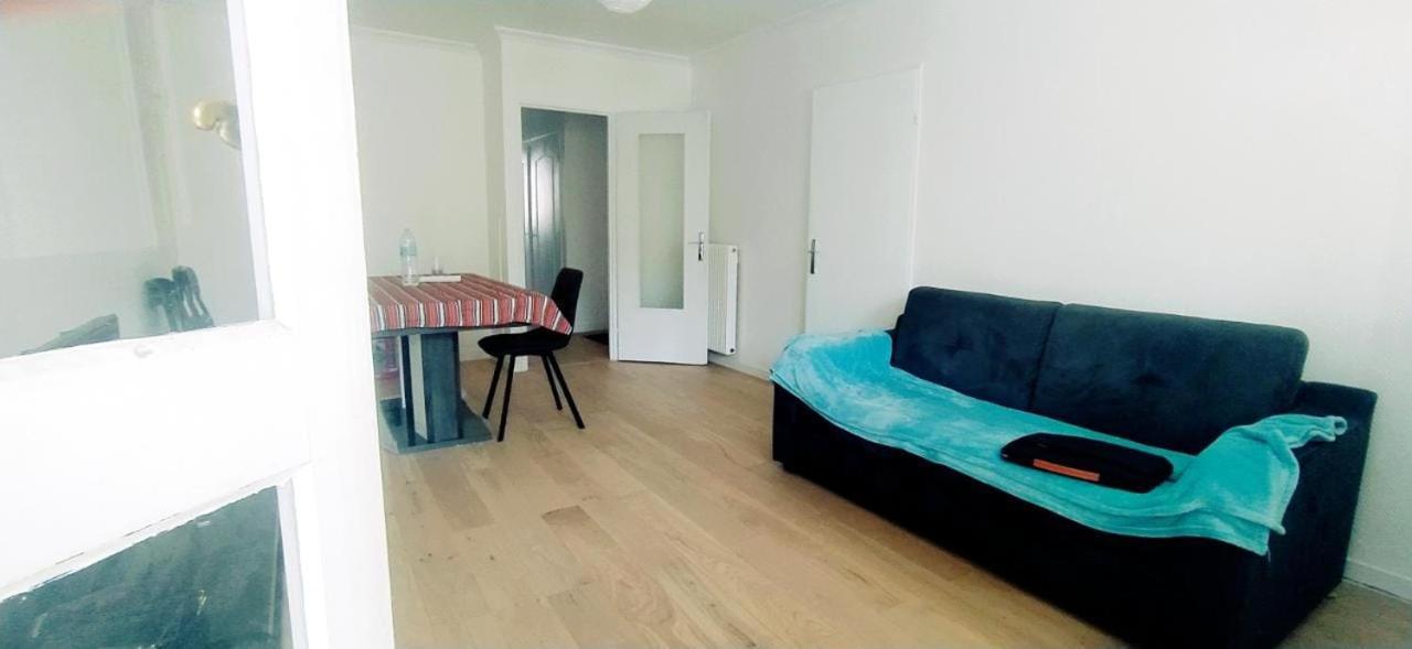 Chez Erwan & Elizabeth Apartment Rennes Bagian luar foto